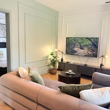 Summit Sage By Hillside Apartment